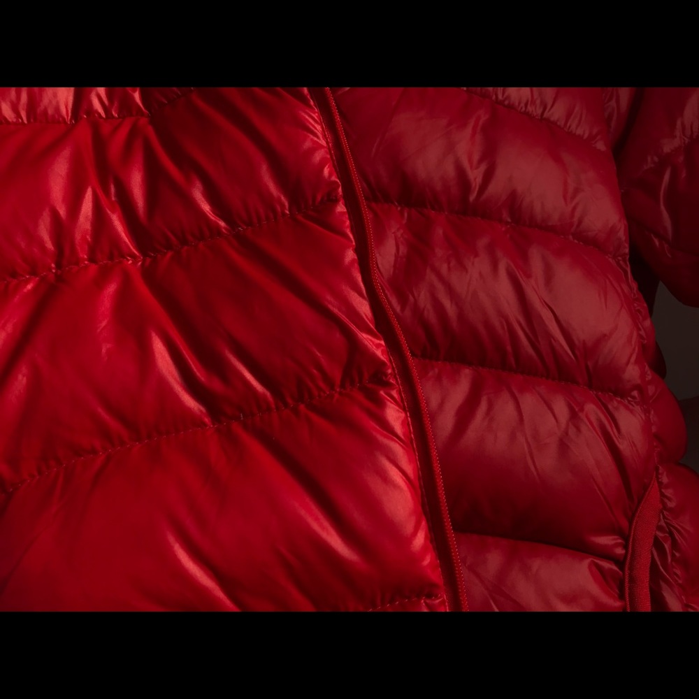 RED BUBBLE JACKET - Picture 2 of 3